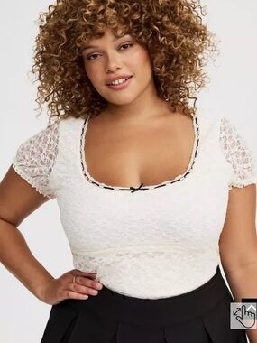 Torrid Stretch Lace Scoop-Neck Top - NWT